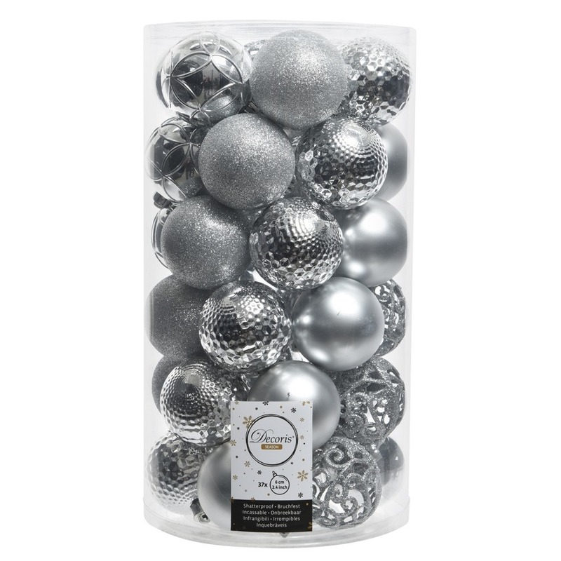 37x Zilveren kerstballen 6 cm kunststof mix
