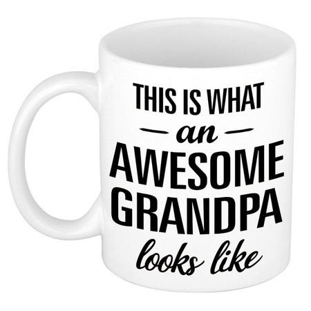 Awesome grandpa / opa cadeau mok / beker 300 ml