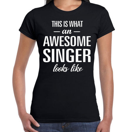 Awesome singer / zangeres cadeau t-shirt zwart dames