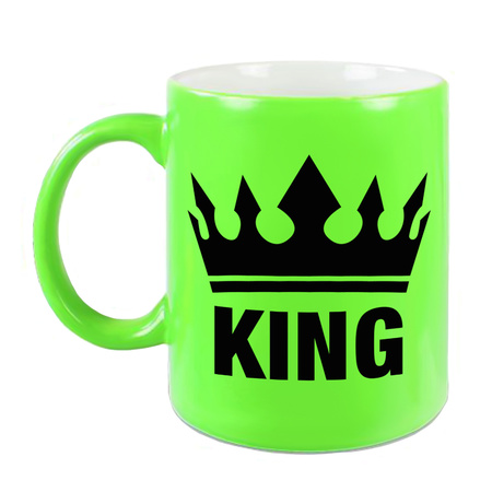 Cadeau King mok/ beker fluor neon groen met zwarte bedrukking 300 ml
