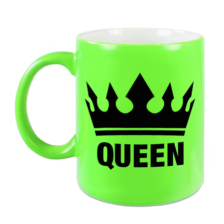 Cadeau Queen mok/ beker fluor neon groen met zwarte bedrukking 300 ml