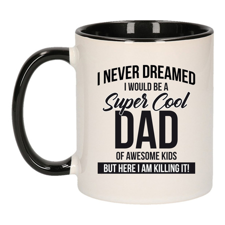 Cool dad of awesome kids gift mug black / white 300 ml