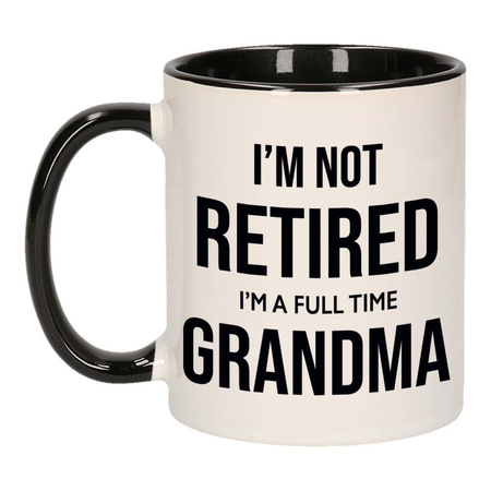 Im not retired im a full time grandma white and black mug 300 ml
