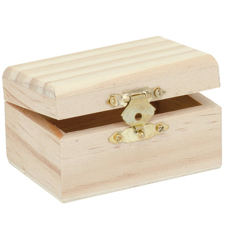 Small wooden box 8 x 5.5 x 4.4 cm