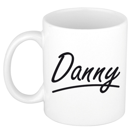 Name mug Danny with elegant letters 300 ml