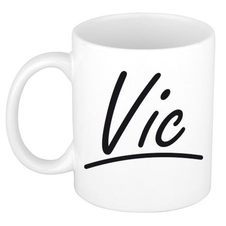 Name mug Vic with elegant letters 300 ml
