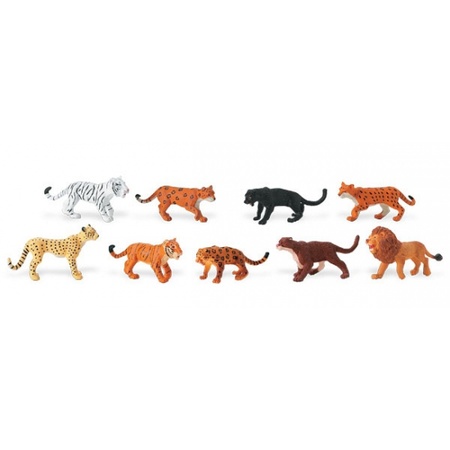 Plastic  toy feline predators