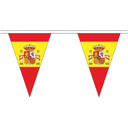 Landen vlaggen versiering set - Spanje - Vlag 90 x 150 cm en vlaggenlijn 5 meter