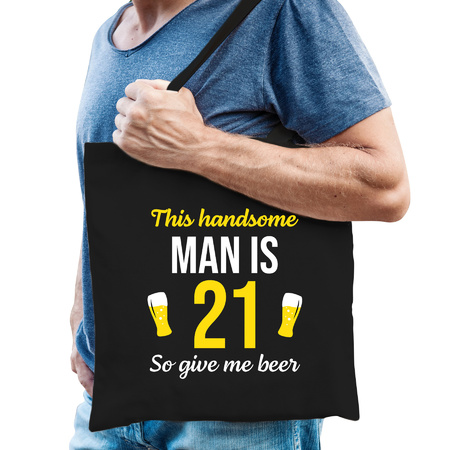Birthday bag 21 year - this handsome man is 21 give beer black for men