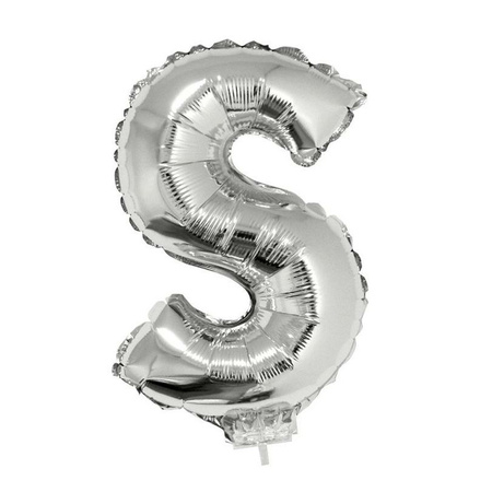 Zilveren opblaas letter ballon  S op stokje 41 cm
